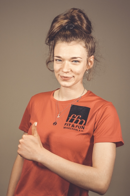 Lea (Übungleiterin Kinderturnen & kreativer Kindertanz)