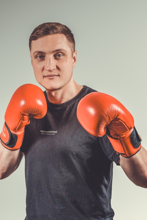 Dominik (Übungsleiter für Boxen und Fitness)